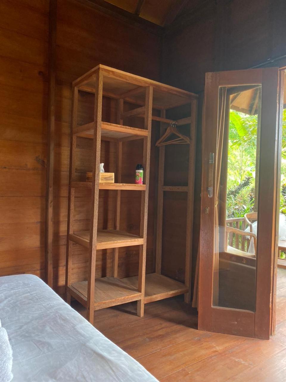 Uma D'Nyuh Homestay Singaraja Εξωτερικό φωτογραφία